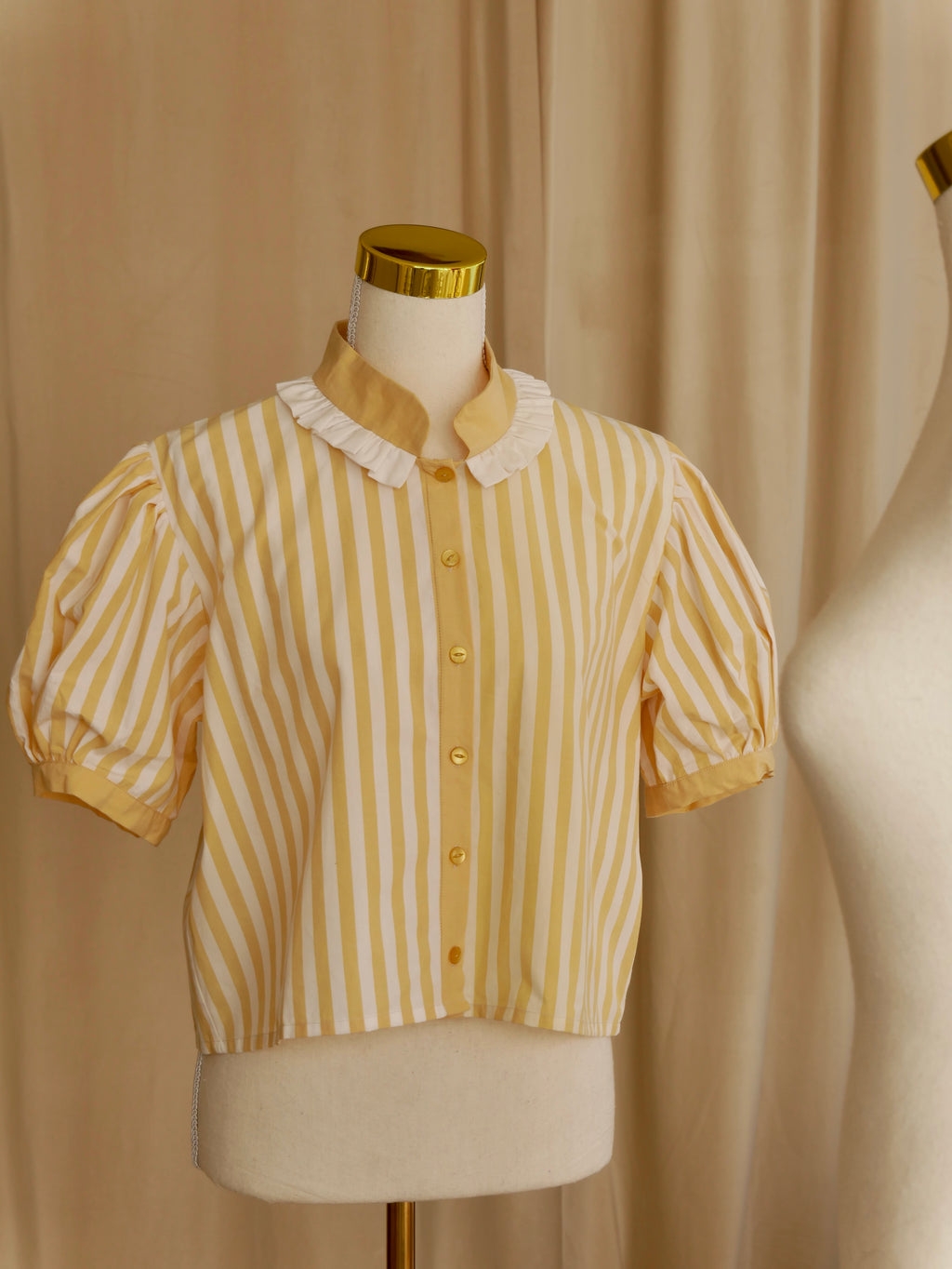 Buttercup Stripe Ruffled Collar Crop