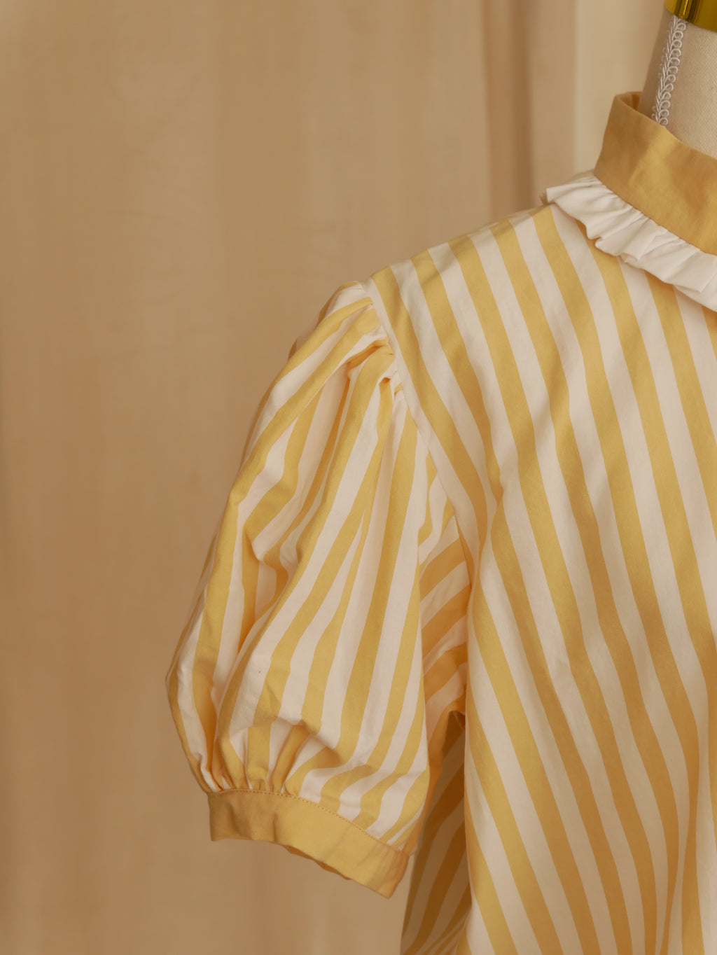 Buttercup Stripe Ruffled Collar Crop