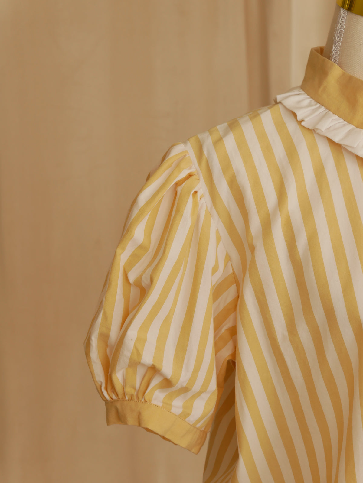 Buttercup Stripe Ruffled Collar Crop