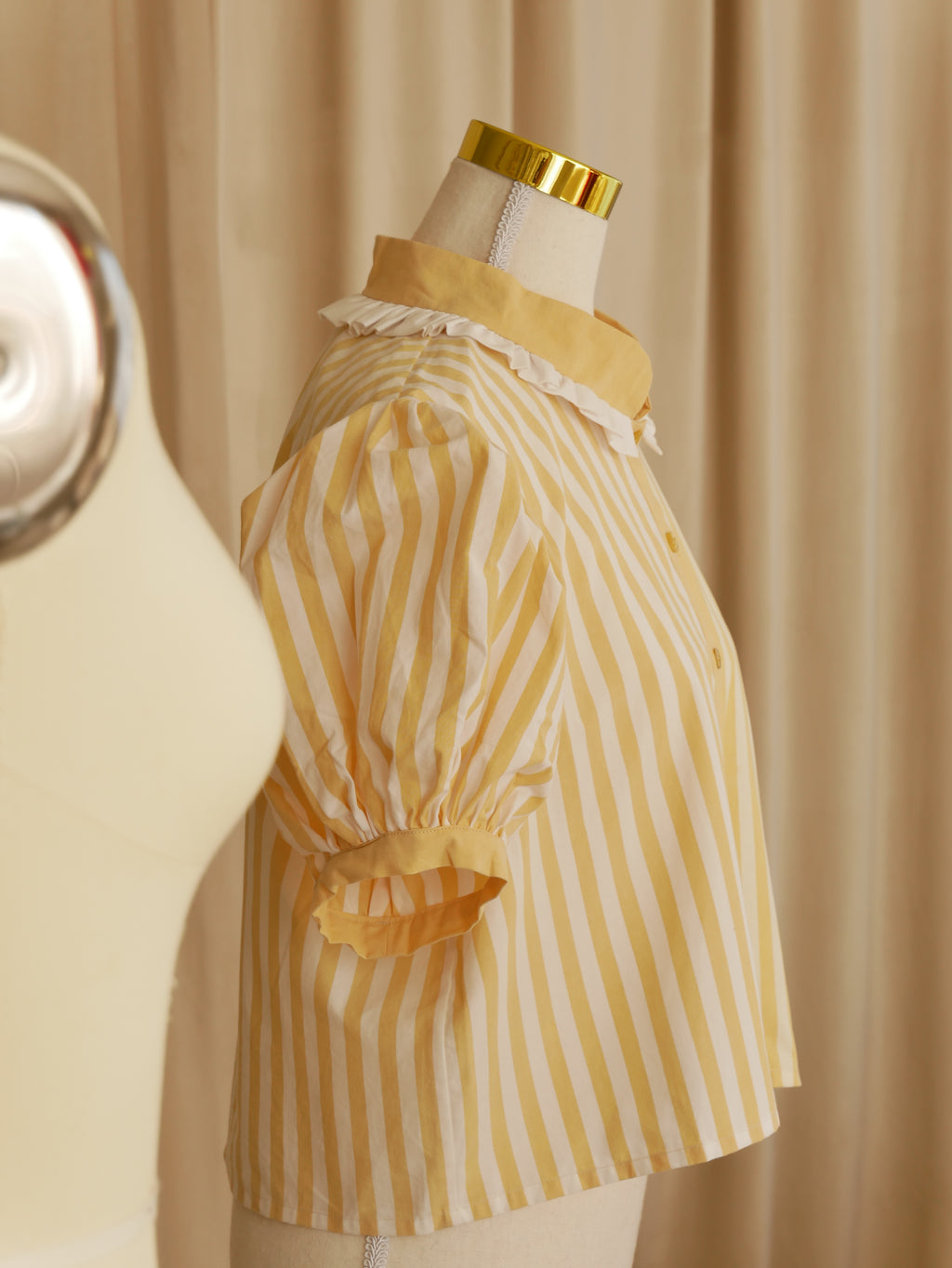 Buttercup Stripe Ruffled Collar Crop