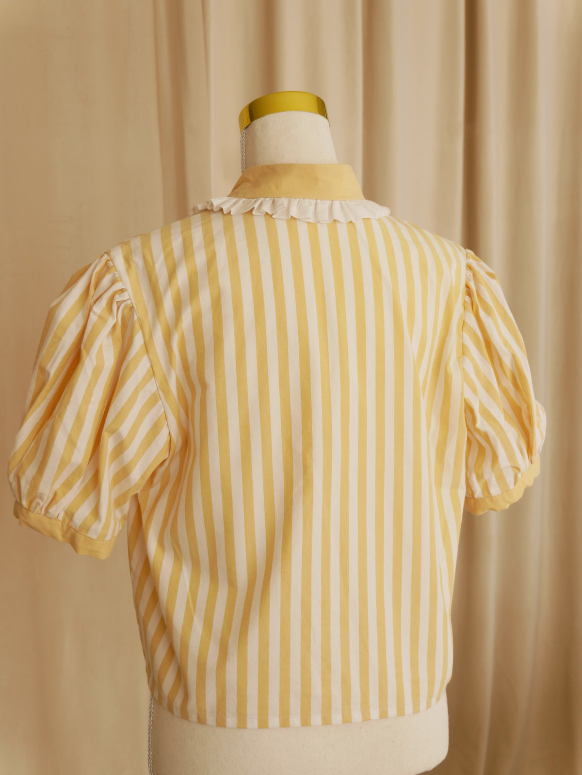 Buttercup Stripe Ruffled Collar Crop