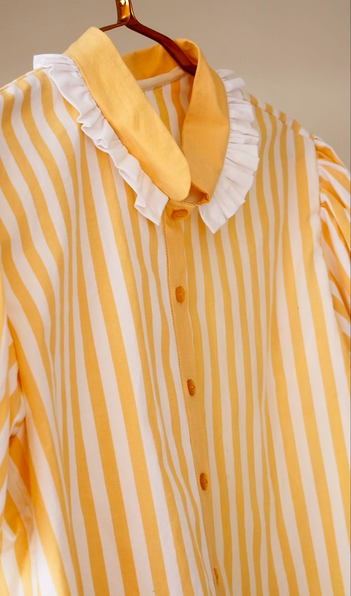 Buttercup Stripe Ruffled Collar Crop